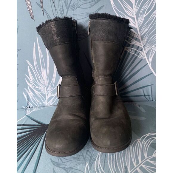 UGG OREGON BLACK SUEDE SHEEPSKIN SHEARLING ANKLE BUCKLE BOOT sz 5.5 - Picture 3 of 11